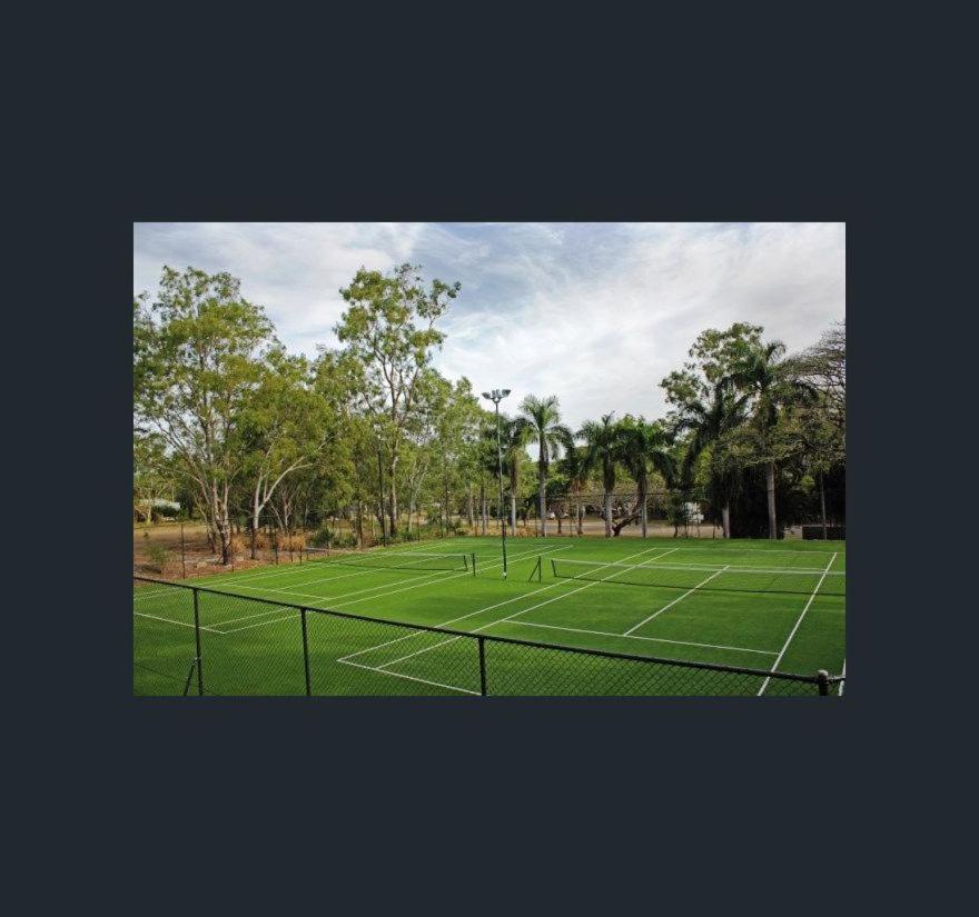 Amaroo On Mandalay, Magnetic Island Hotel Nelly Bay Exterior photo