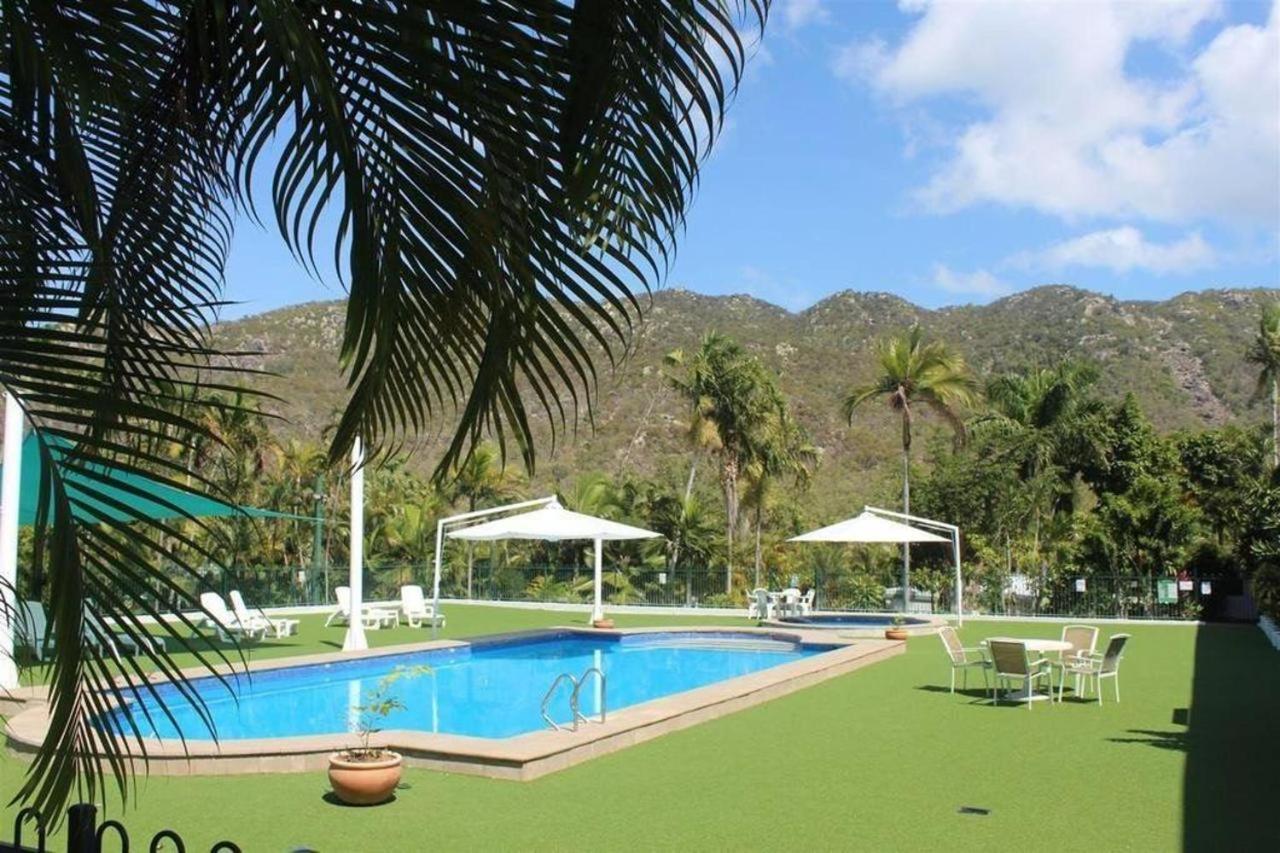 Amaroo On Mandalay, Magnetic Island Hotel Nelly Bay Exterior photo
