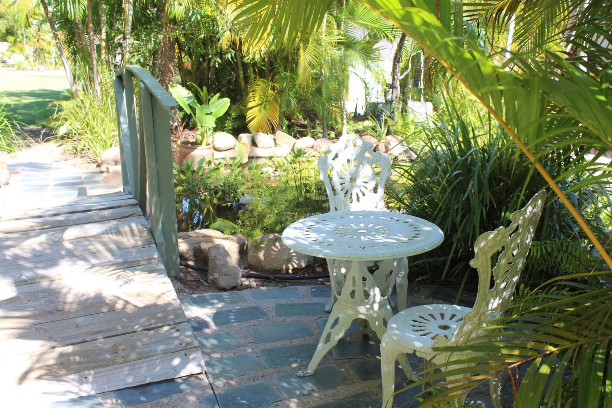 Amaroo On Mandalay, Magnetic Island Hotel Nelly Bay Exterior photo