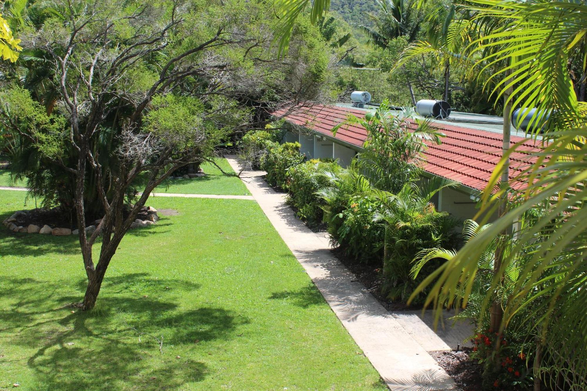 Amaroo On Mandalay, Magnetic Island Hotel Nelly Bay Exterior photo