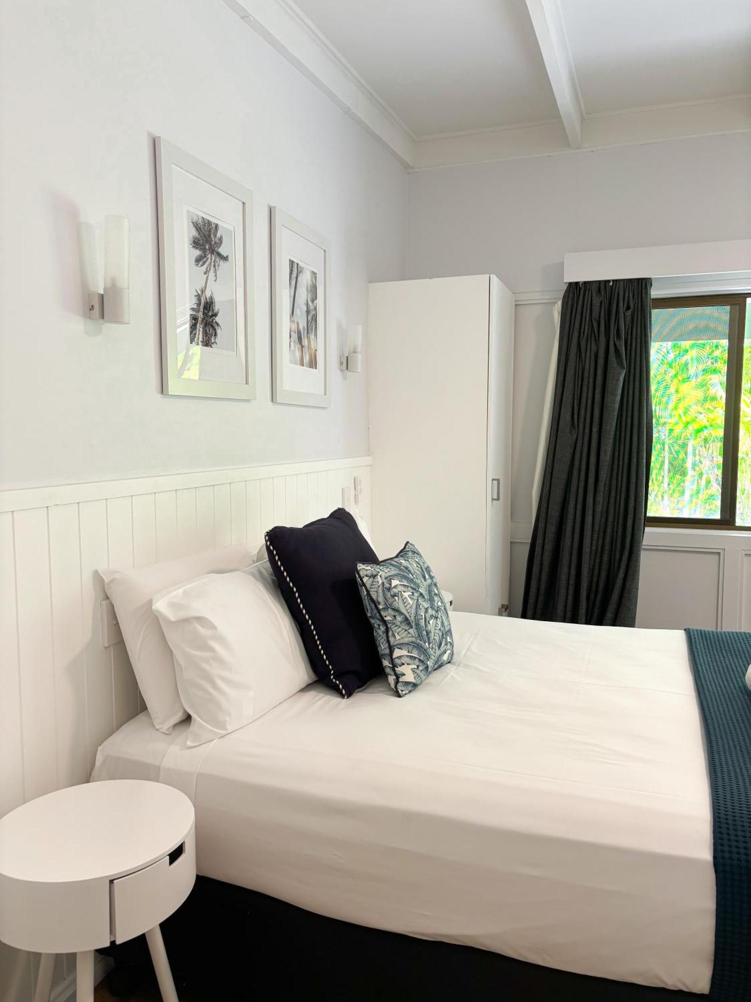 Amaroo On Mandalay, Magnetic Island Hotel Nelly Bay Exterior photo